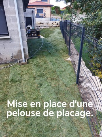 Aménagement de jardin - Installation d'une pelouse de placage à Bourgoin-Jallieu