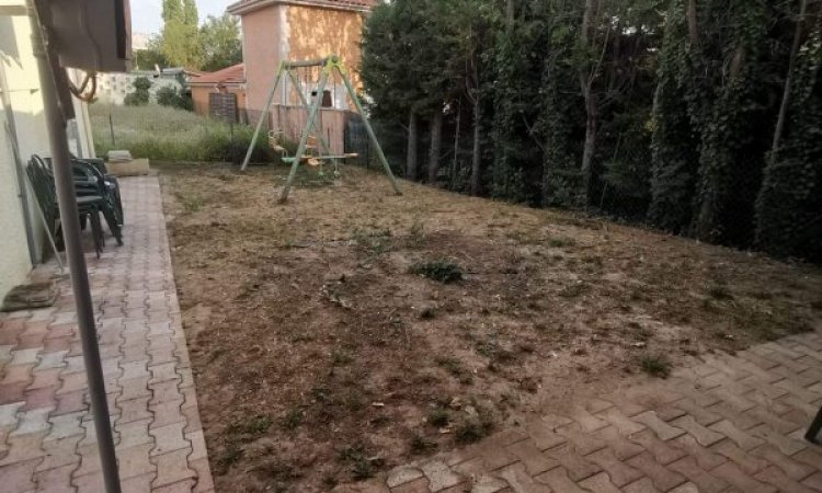 Aménagement de jardin - Installation d'une pelouse synthétique à Bourgoin-Jallieu